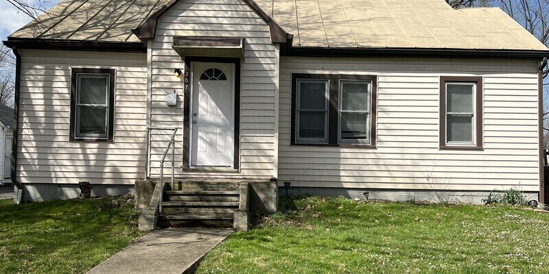 Primary Photo - 307 Welch Rd