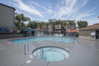 Bella Vista Apartments