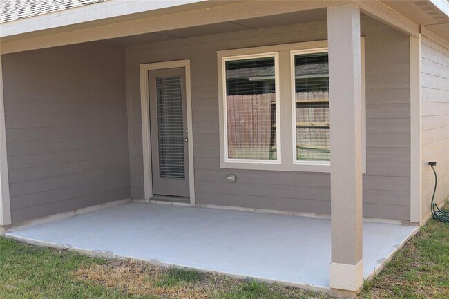 Foto del edificio - 18626 Etta Pnes Cir