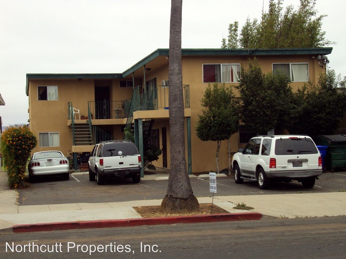 Primary Photo - 4672 W Point Loma Blvd