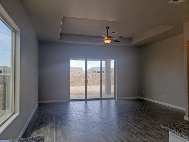 Foto del edificio - 6241 Quick Silver