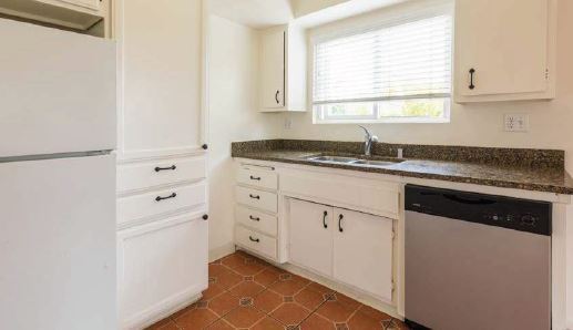 Foto del interior - 6599 Madrid Rd