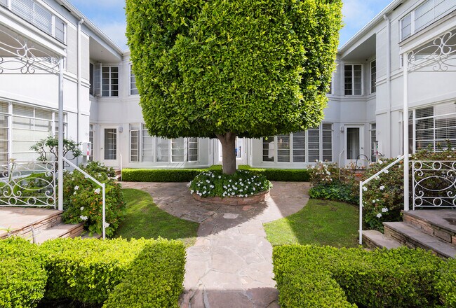 Foto del edificio - 154 N Sycamore Ave