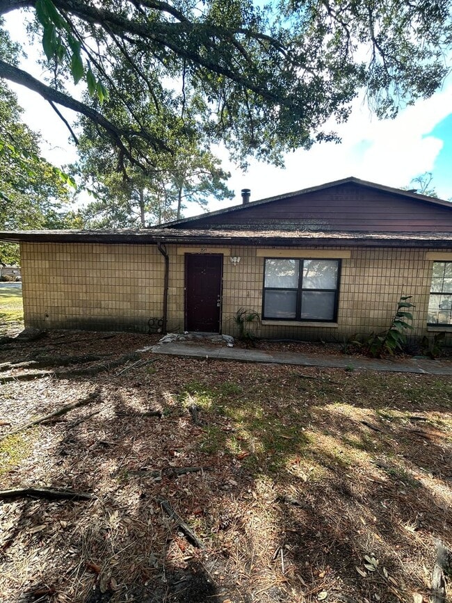 Building Photo - 2523 NW 62 Pl