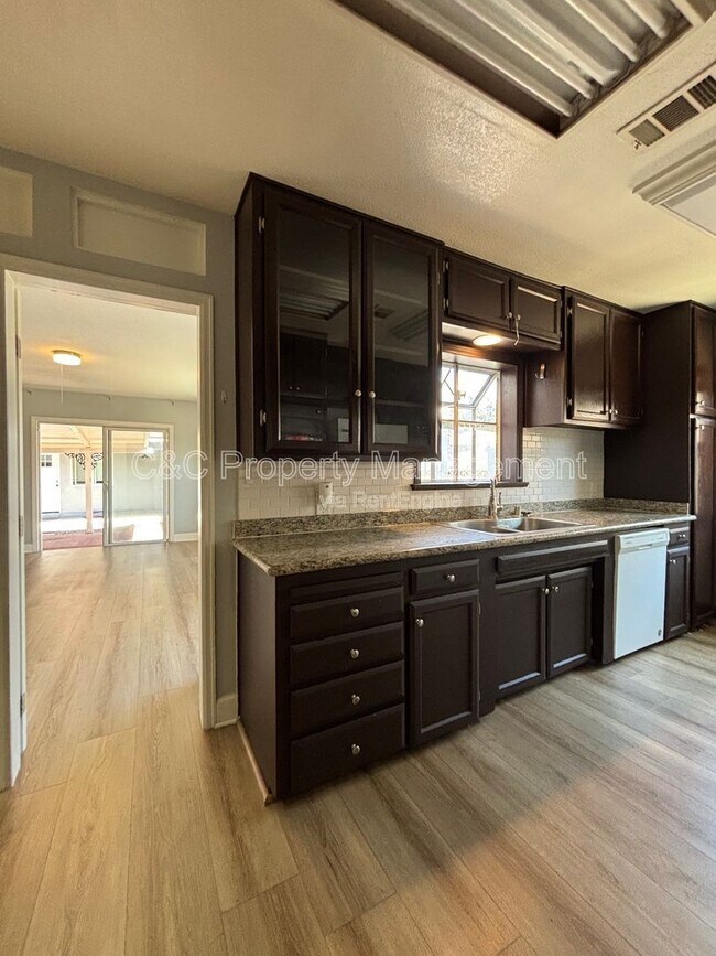 Foto del edificio - 417 N Citrus St