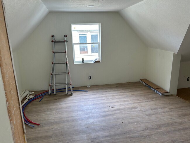 Foto del edificio - 600 N Sherman St