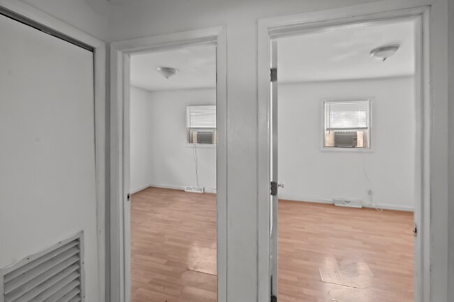 Foto del edificio - 512 E Olive St
