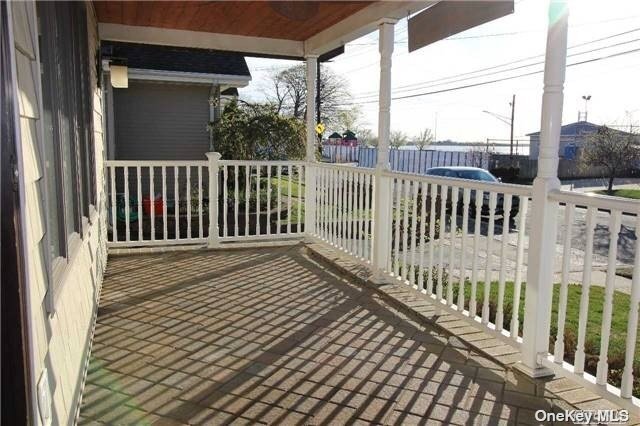 Foto del edificio - 33 Waterford Rd