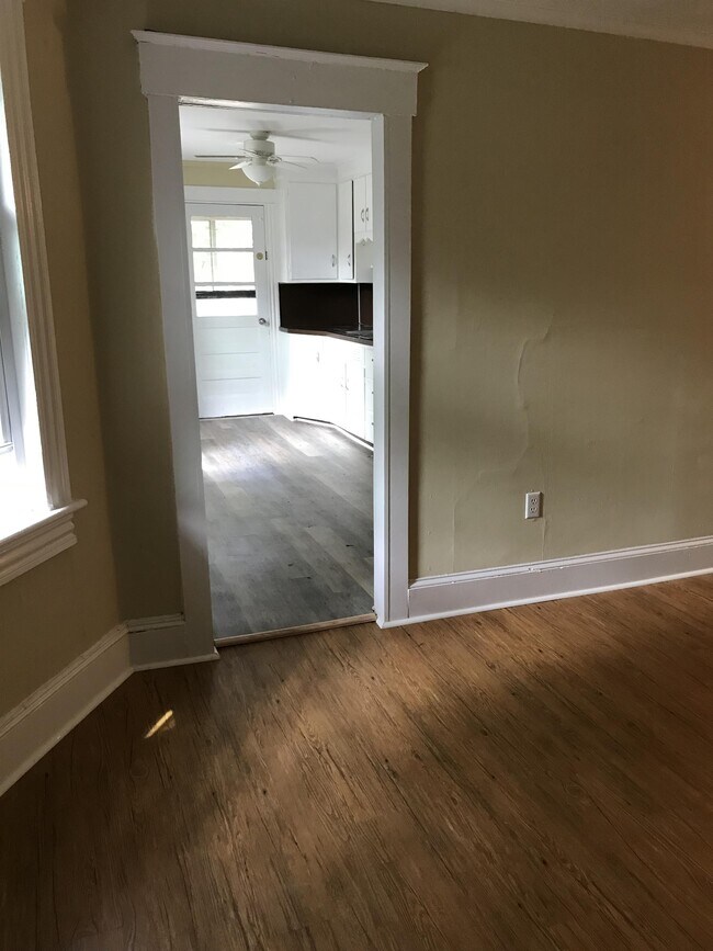 Foto del edificio - 1711 Jefferson Ave