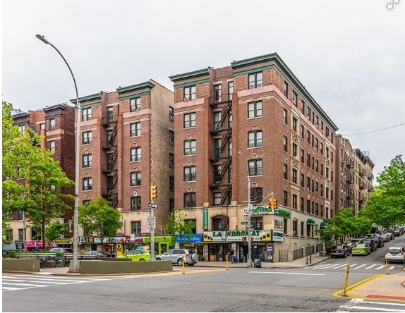 Foto del edificio - 3440-3448 Broadway