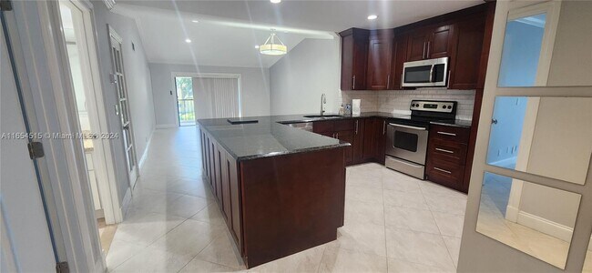 Foto del edificio - 23466 SW 57th Ave