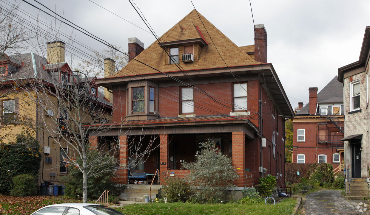 Primary Photo - 312 Stratford Ave