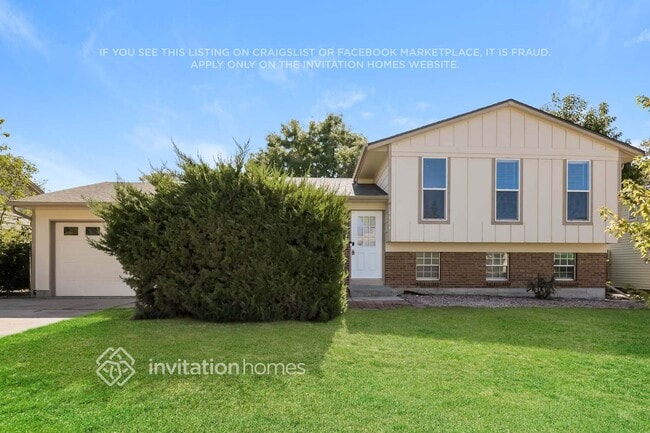 Building Photo - 2716 W 100th Dr