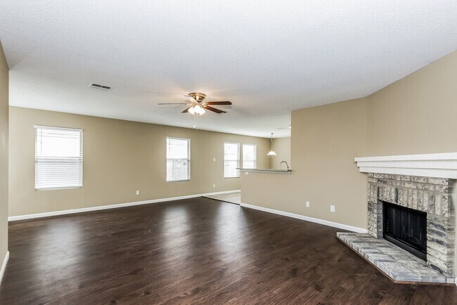 Foto del edificio - 3909 Fox Run Dr
