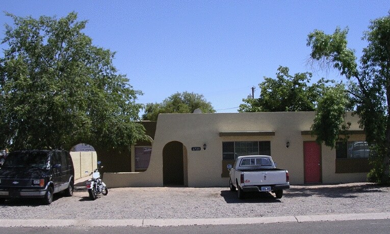 Building Photo - Desert Wells Apartments