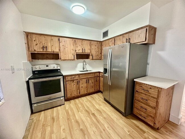 Foto del edificio - 1518 Garfield St