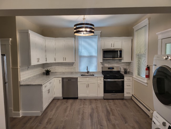 Building Photo - 254 Woodbridge Ave