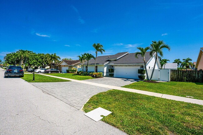 Foto del edificio - 436 Sequoia Ln