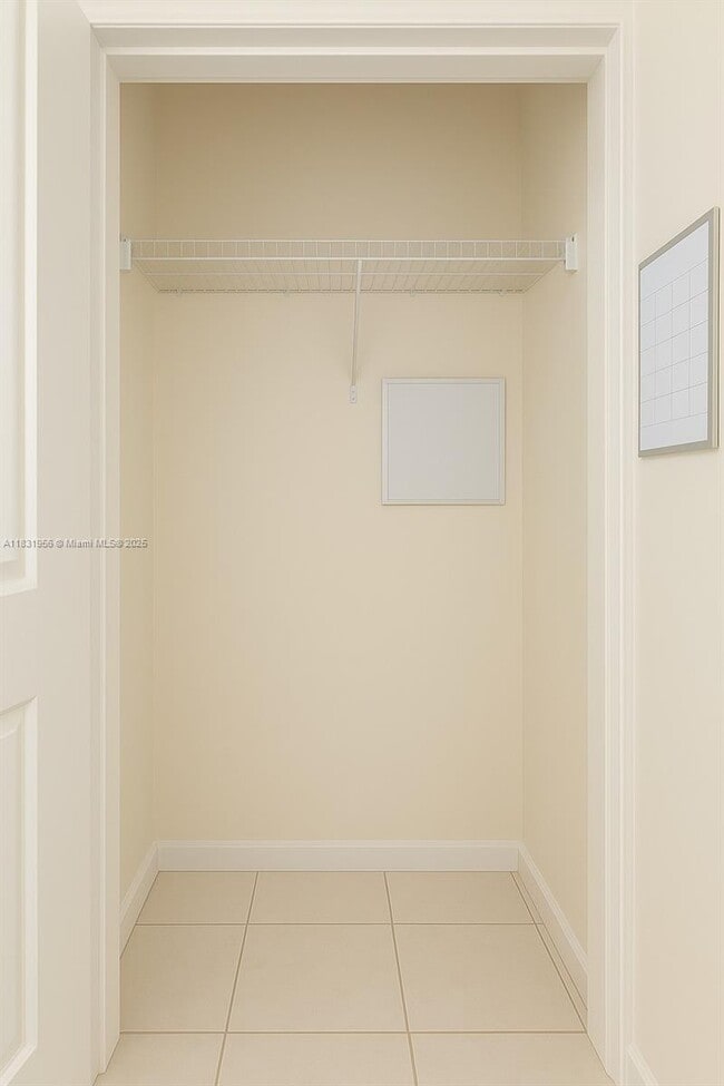 Foto del edificio - 818 SW 28th St