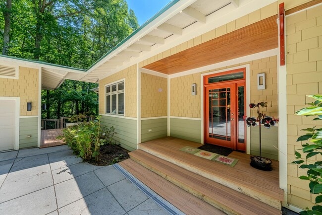 Photo - 817 Oasis Dr House