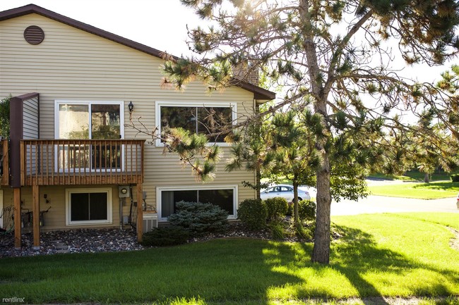 Building Photo - 3 br, 2 bath Townhome - 10380 Balsam Lane