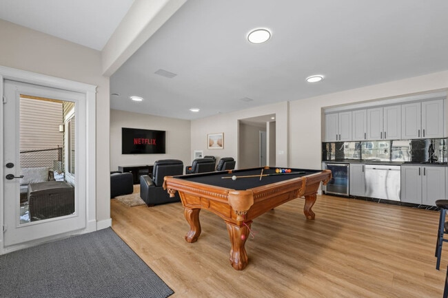 Building Photo - 1303 Bayside Dr SW