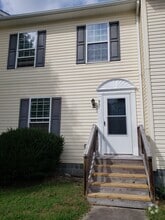 Building Photo - 95 Dumot Ct