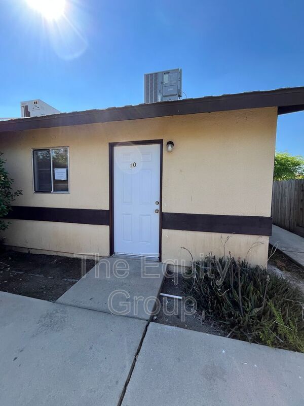 Building Photo - 62 N Villa St