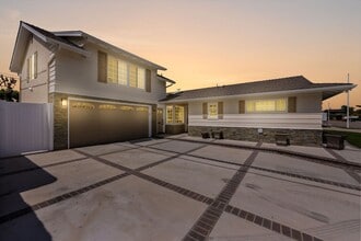 Building Photo - 17637 Locust St