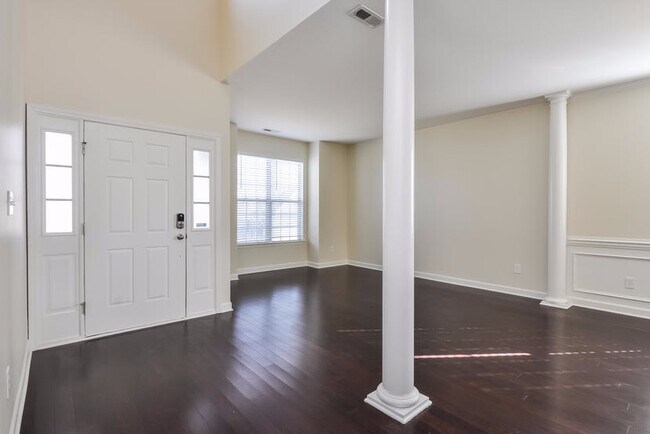 Foto del edificio - 577 Rolling Meadows Dr