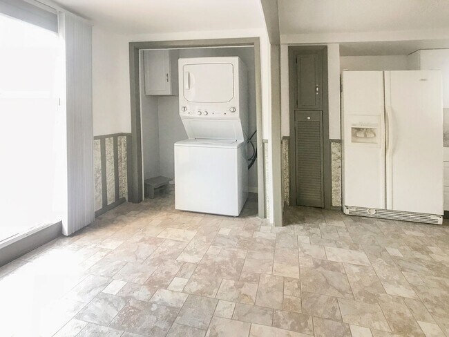 Foto del edificio - Lovely 3BR/1BA Single Family Home - Up to 2 dogs no weight limit welcome!