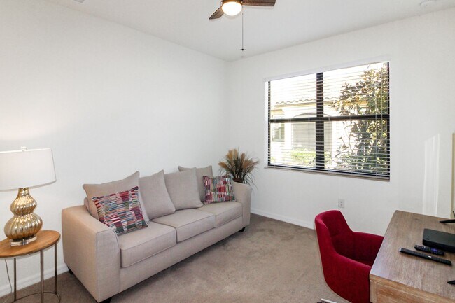 Foto del edificio - 12563 Garibaldi Ln