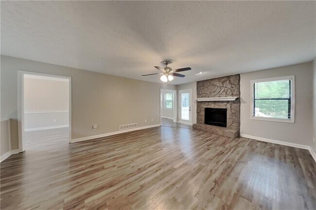 Foto del edificio - 4730 Spring Gate Dr