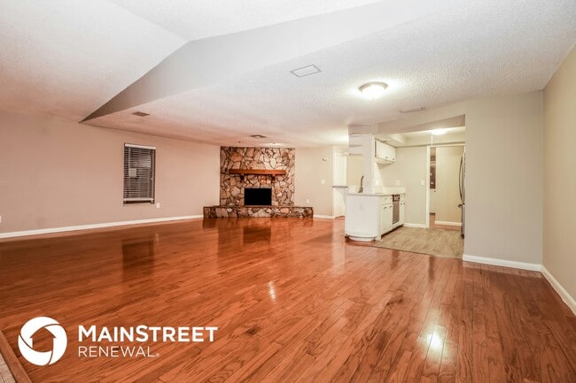 Building Photo - 2053 Whitney Dr