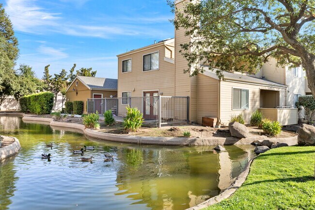 Foto del edificio - 7675 N 1st St