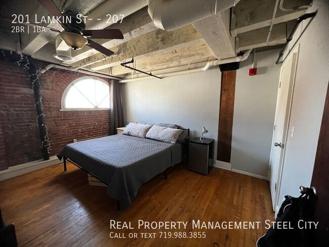 Building Photo - 201 Lamkin St