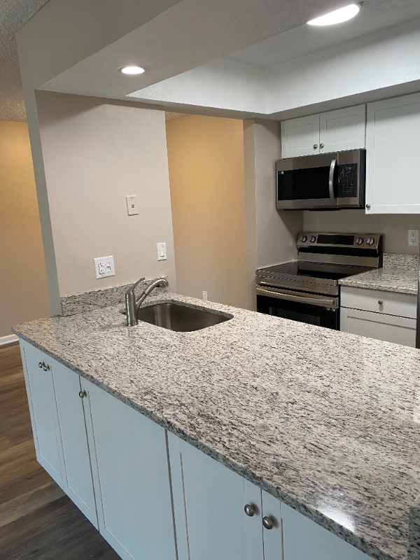 Foto del edificio - 752 NW Fork Rd