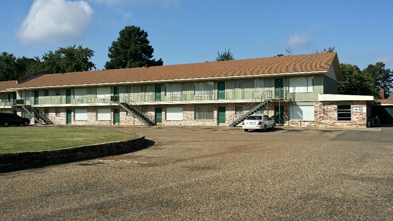 Primary Photo - Granada Apartments