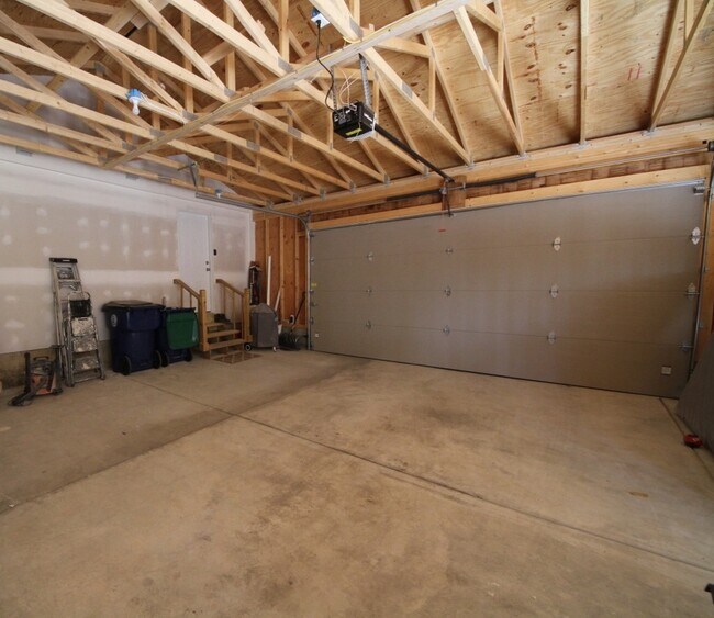 Foto del edificio - 87 Marine Dr