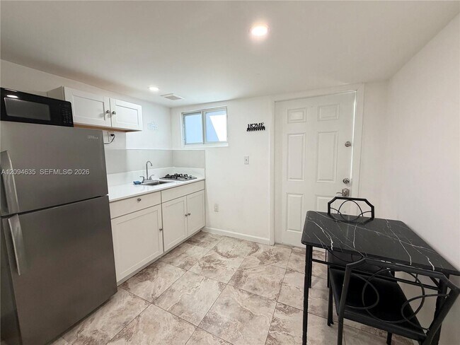Foto del edificio - 12435 SW 42nd St