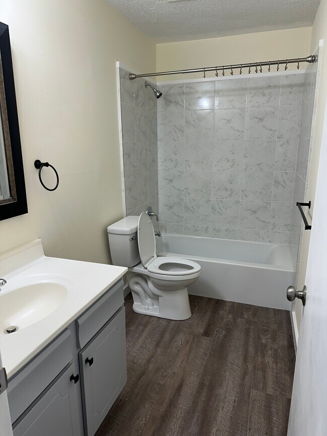 bathroom - 9339 Lancer Ln