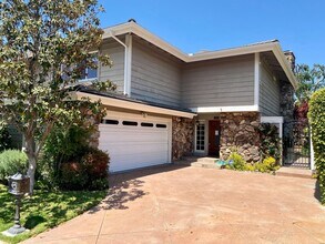Building Photo - 4555 Tam O Shanter Dr