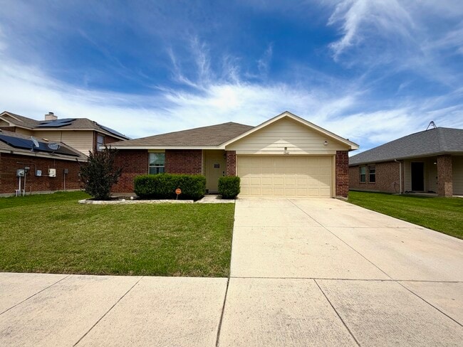 Building Photo - 12642 Forest Lawn Rd