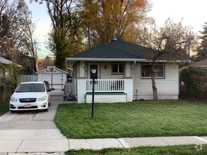 Building Photo - 156 E Whitlock Ave