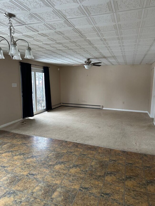 Foto del edificio - 3 Bedroom Brick Cape Cod in Central York School District!