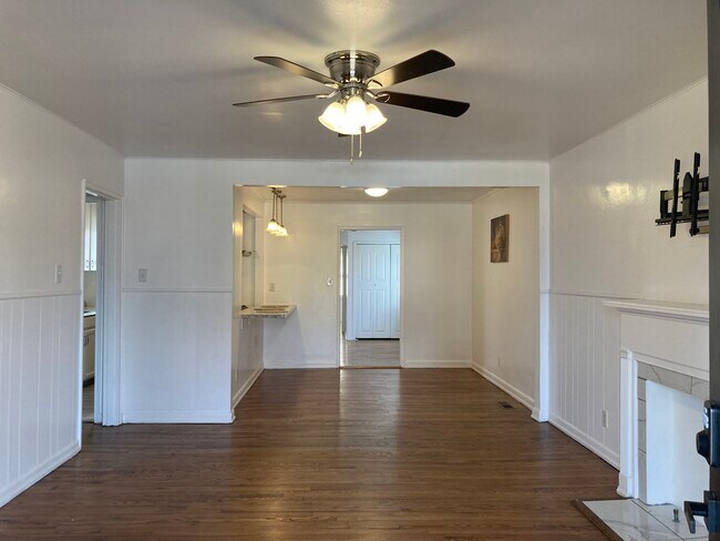 Foto del edificio - 2736 E 2nd St S