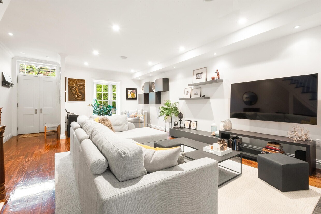 Foto principal - 227 5th St