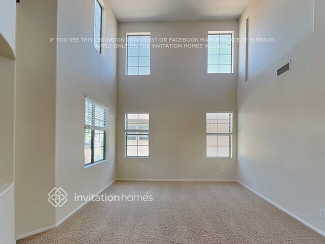 Foto del edificio - 9294 Branford Hills St