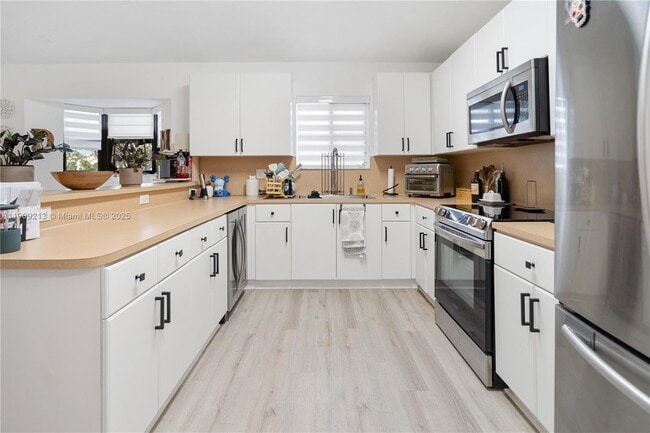 Building Photo - 22731 SW 88th Pl