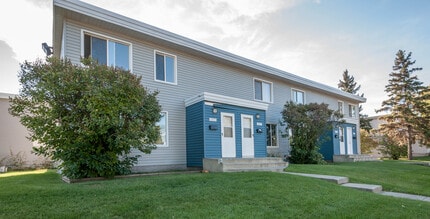 Building Photo - Athlone Park Townhomes